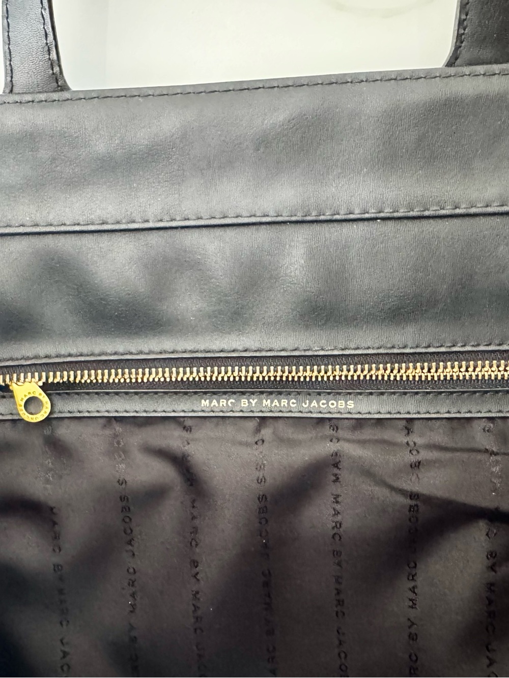 Marc by Marc Jacobs Black Nylon Work Tote Gold Hardware Dual Handle Crossbody - Picture 4 of 8